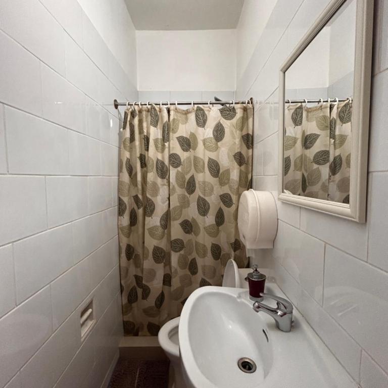 Casona Lorena - Habitación Doble con baño privado - 11