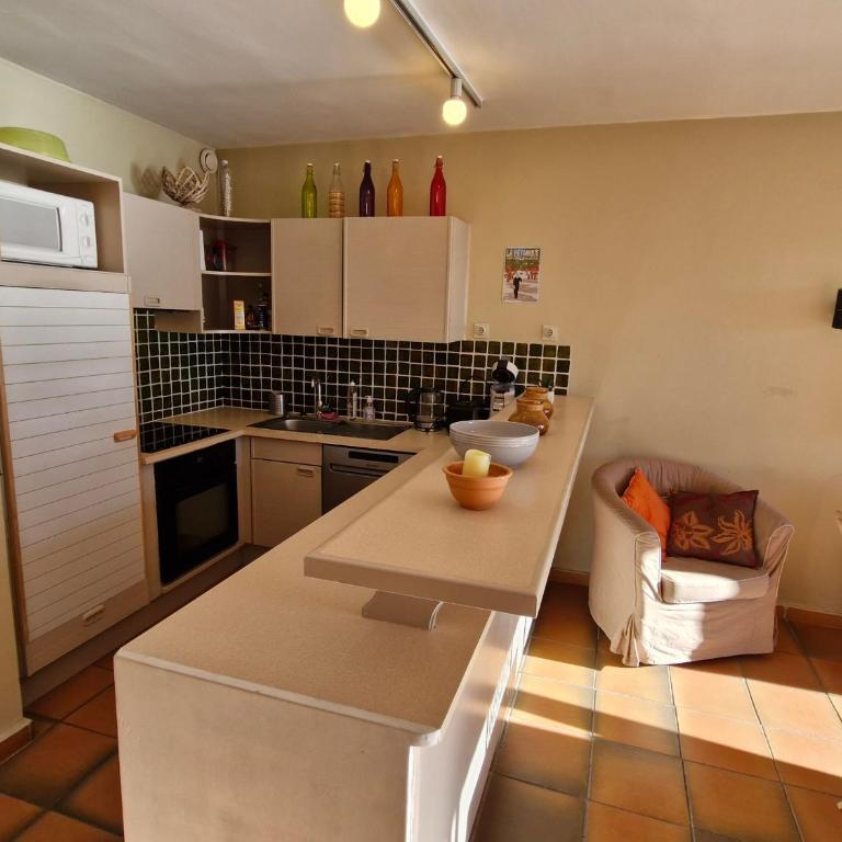 Triplex 4 pièces, vue mer, piscine, parking, animaux admis à Sainte-Maxime - FR-1-780-44 - Apartamento - 18
