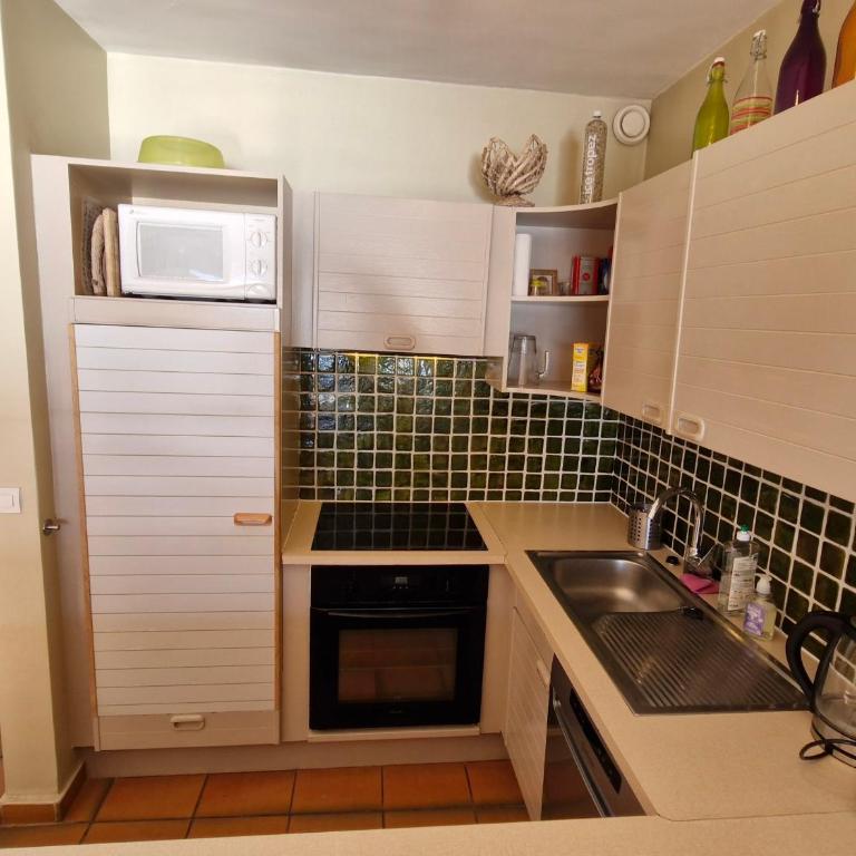 Triplex 4 pièces, vue mer, piscine, parking, animaux admis à Sainte-Maxime - FR-1-780-44 - Apartamento - 19