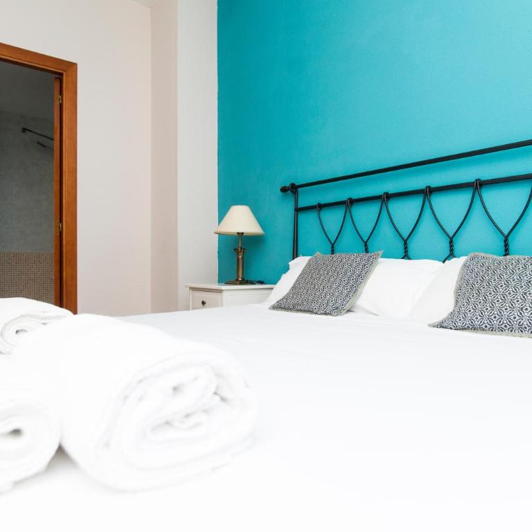 Apartment Bright Sagrada Familia - Two-Bedroom Apartment - 9