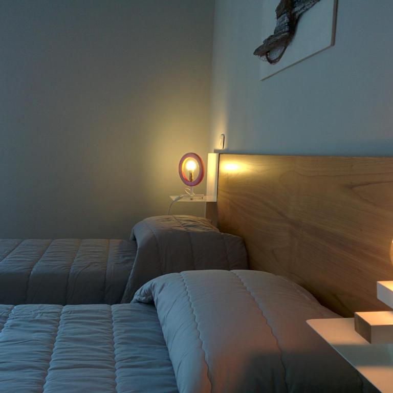 Ciauru Design B&B - Camera Matrimoniale/Doppia con Letti Singoli con Balcone - 9