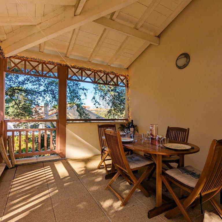 T3 76m² avec terrasse, balcon, à 100m de la plage d'Eyrac, parking et WIFI - FR-1-420-154 - Apartment - 1