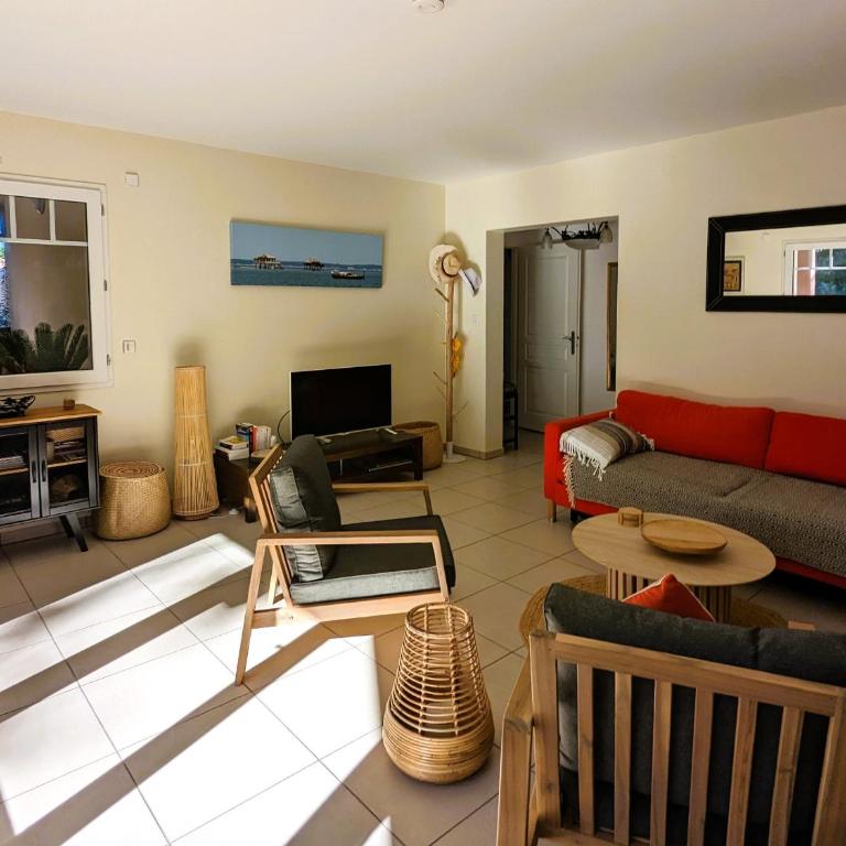 T3 76m² avec terrasse, balcon, à 100m de la plage d'Eyrac, parking et WIFI - FR-1-420-154 - Apartment - 8