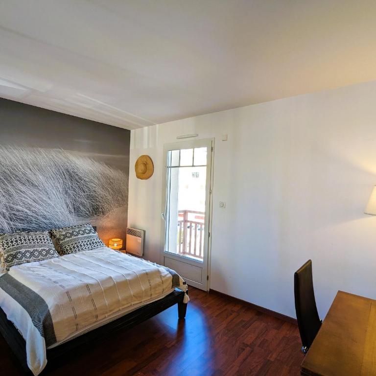 T3 76m² avec terrasse, balcon, à 100m de la plage d'Eyrac, parking et WIFI - FR-1-420-154 - Apartment - 13