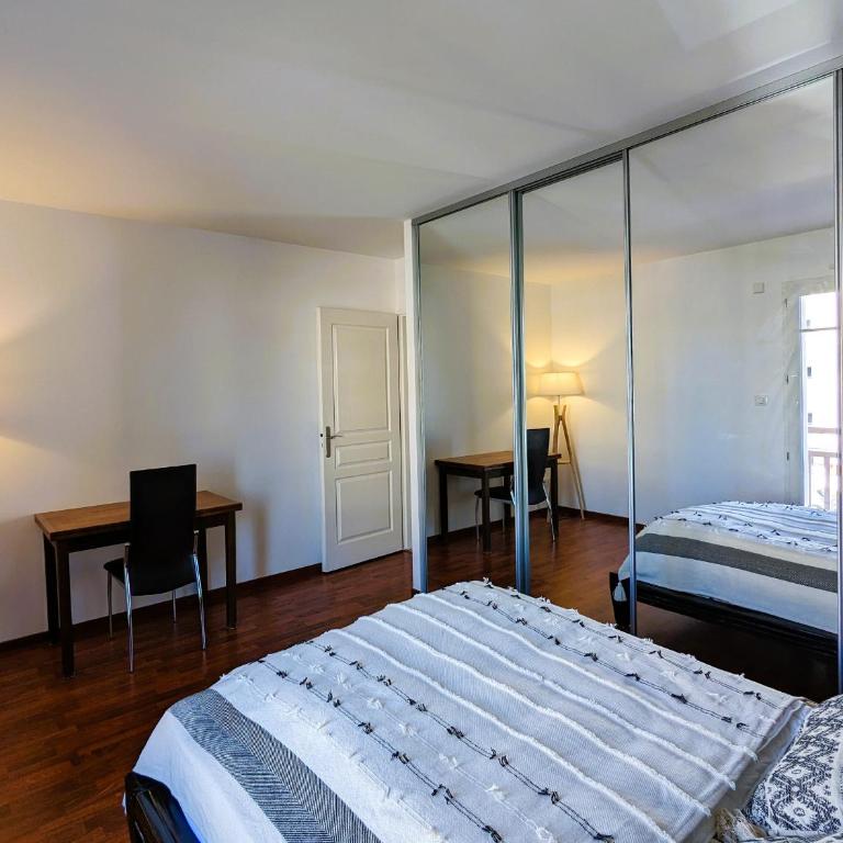 T3 76m² avec terrasse, balcon, à 100m de la plage d'Eyrac, parking et WIFI - FR-1-420-154 - Apartment - 16