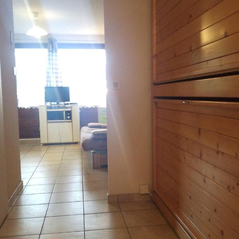 Appartement 6 pers avec balcon sud, proche pistes et commerces - FR-1-807-88 - Apartamento - 5