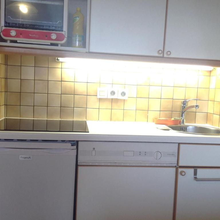 Appartement 6 pers avec balcon sud, proche pistes et commerces - FR-1-807-88 - Apartamento - 12