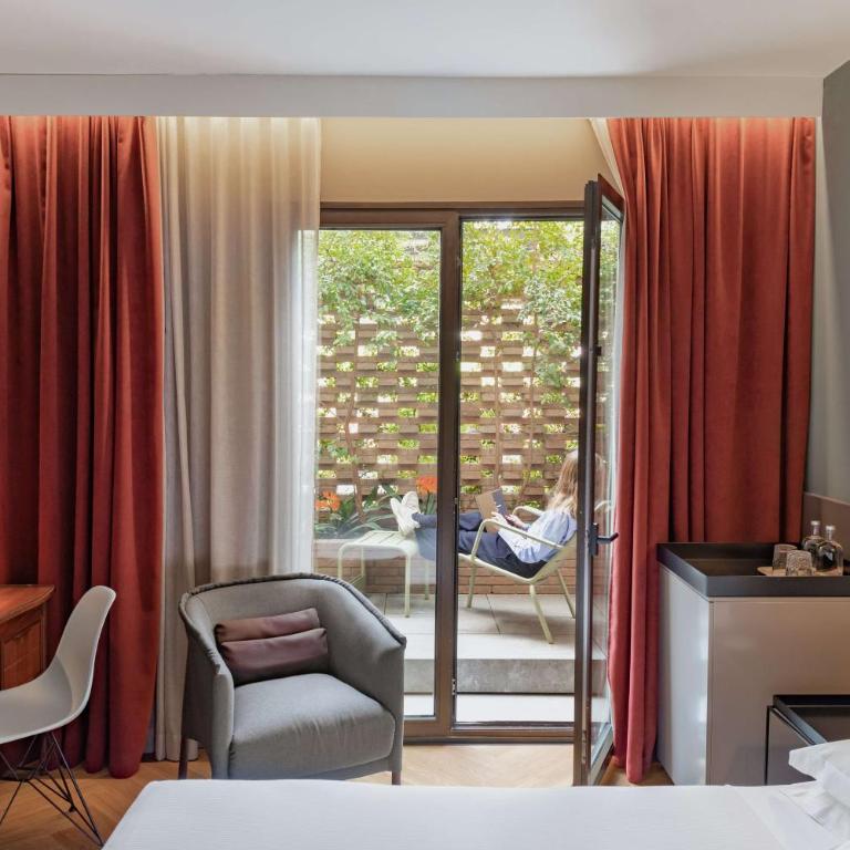 Alexandra Barcelona Hotel, Curio Collection by Hilton - Collection King Room - 6