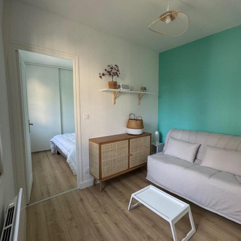 Apartment with Wifi near city center - Apartment - 7