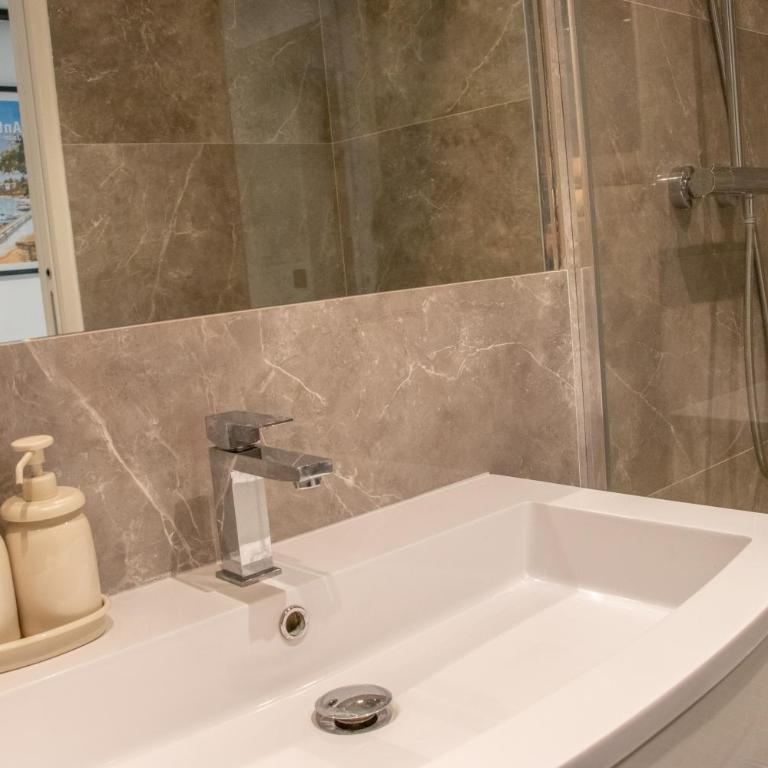 Appartement cosy Vieil Antibes - Appartement 2 Chambres - 14