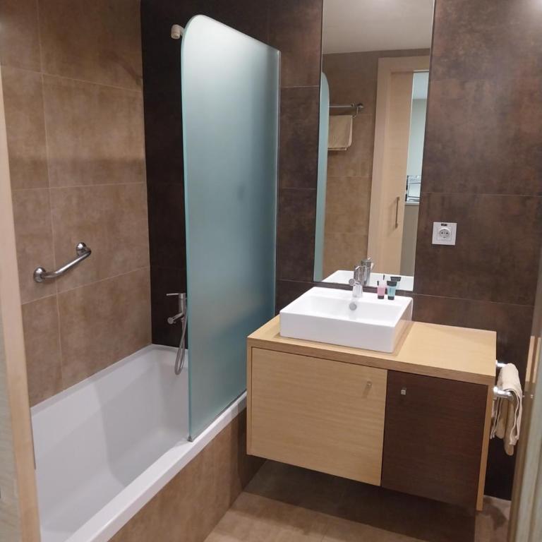 Albir Palace - One-Bedroom Apartment (2 Adults) - 17