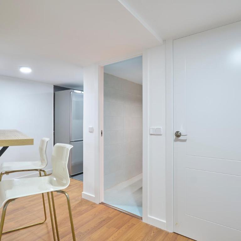 Lovely Apartments - Increíble loft en el corazón de Madrid - One-Bedroom Apartment - 17