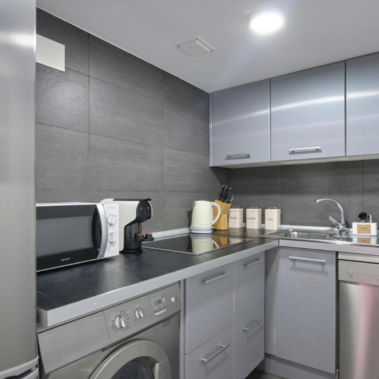 Lovely Apartments - Increíble loft en el corazón de Madrid - One-Bedroom Apartment - 13