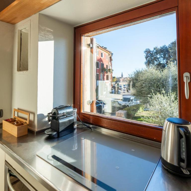 La finestra sul Ponte by Postcardsfrom - Appartamento con 2 Camere da Letto e Vista Fiume - 35