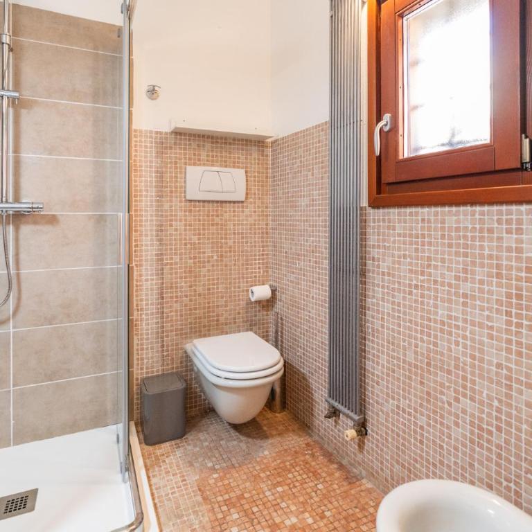 La finestra sul Ponte by Postcardsfrom - Appartamento con 2 Camere da Letto e Vista Fiume - 44