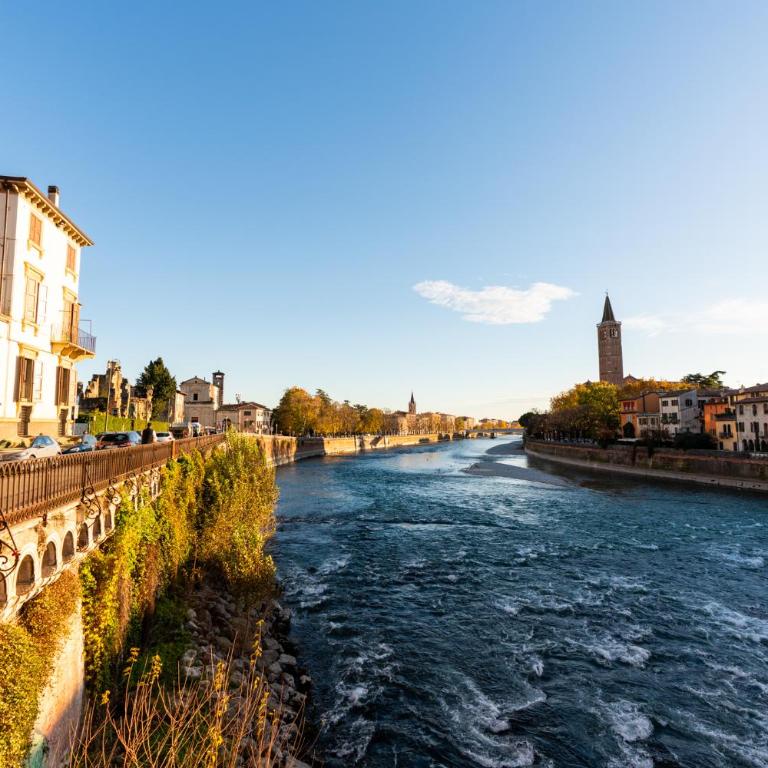 La finestra sul Ponte by Postcardsfrom - Appartamento con 1 Camera da Letto e Vista Fiume - 2