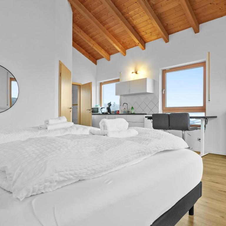 Cozystays - Apartment - 4