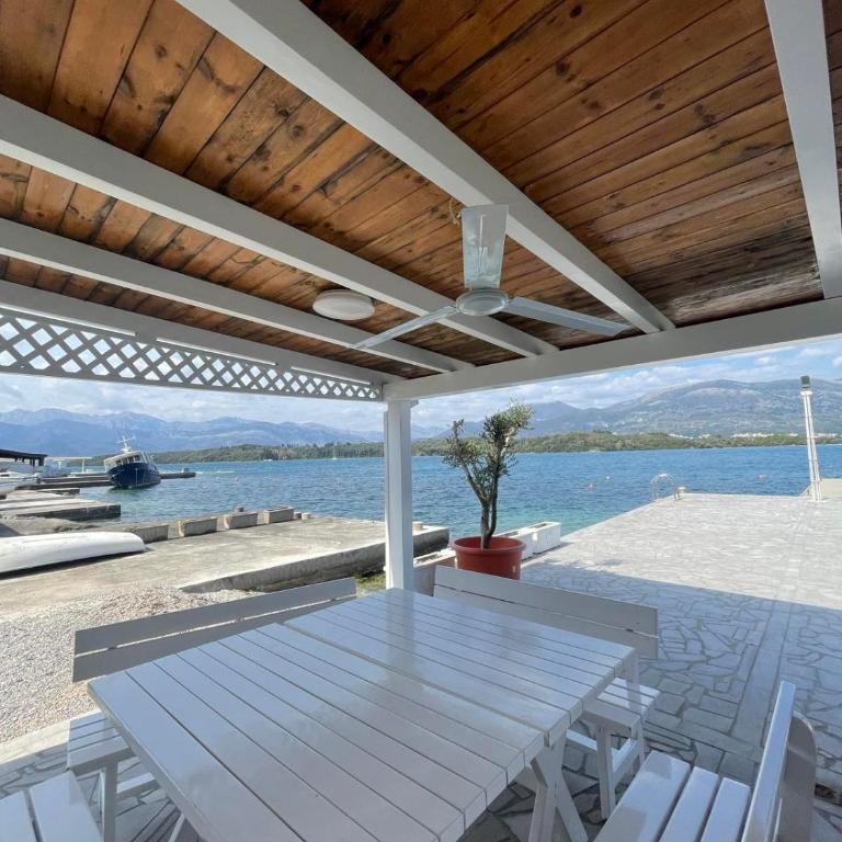 Apartments Kovinic - Komfor Apartman sa 2 Spavaće Sobe bez Bazena - 5