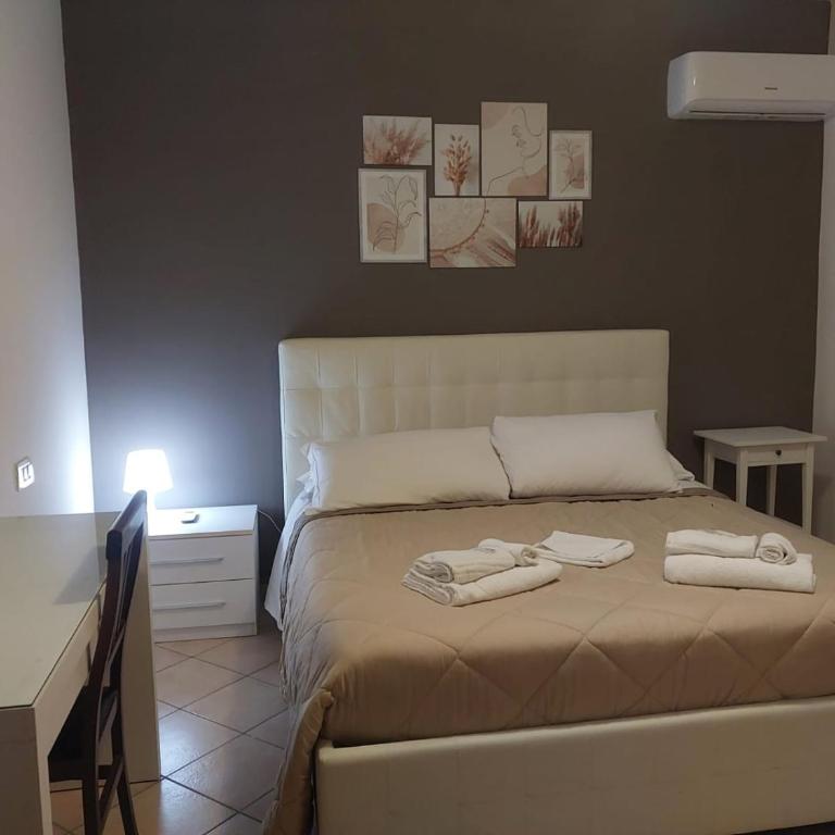 Speedy Guest Rooms - Camere Vicino Aeroporto e Fiera - Ampia Camera Matrimoniale - 8