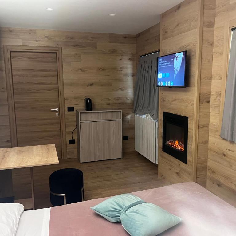 Anemone Bianco Suite Rooms - Appartamento con 2 Camere da Letto e con Vista Montagna - 15