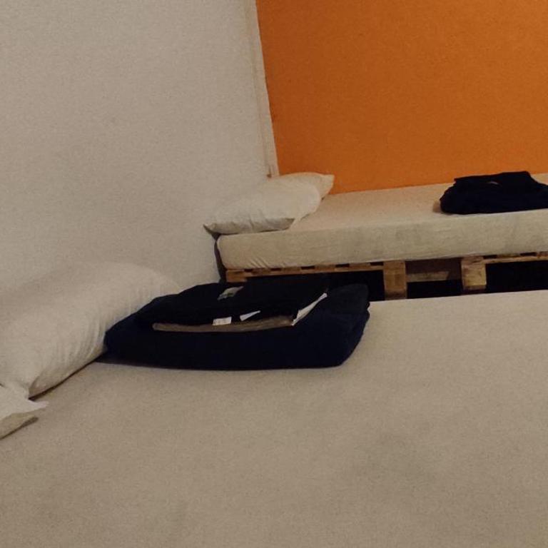 Mediterraneo Youth Hostel - Habitación Familiar - 2