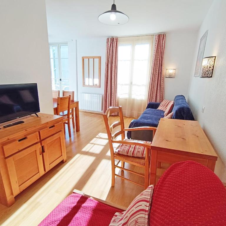 Le Coudon, T2, centre Luchon, wifi, casier à skis, ascenseur, 5 personnes - Apartamento de 1 dormitorio - 12