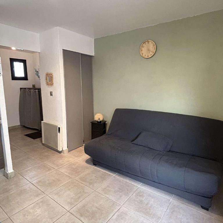 Appartement T1 avec Terrasse, Parking, Proche Plage et Commodités - FR-1-387-207 - Apartamento - 10