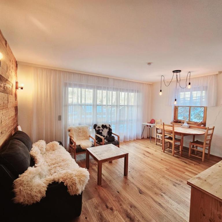 Apartment Irma Ski in & Ski out - Apartment mit 2 Schlafzimmern - 1