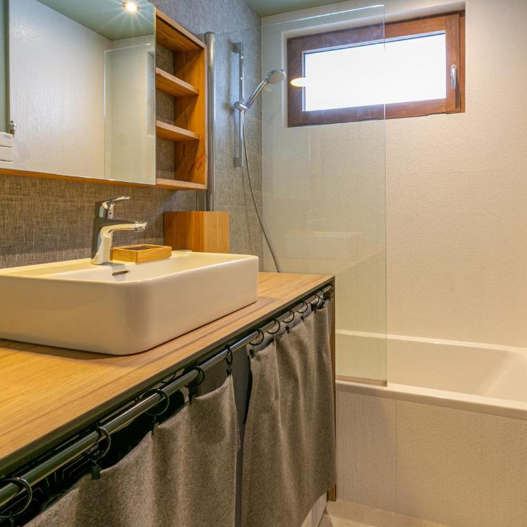 4P rénové au pied des pistes avec balcon et WIFI à Val-d'Isère - FR-1-694-309 - Appartement - 12