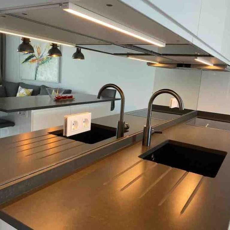 Modern, spacious 3 bedroom apartment with sea view - Three-Bedroom Apartment - 8