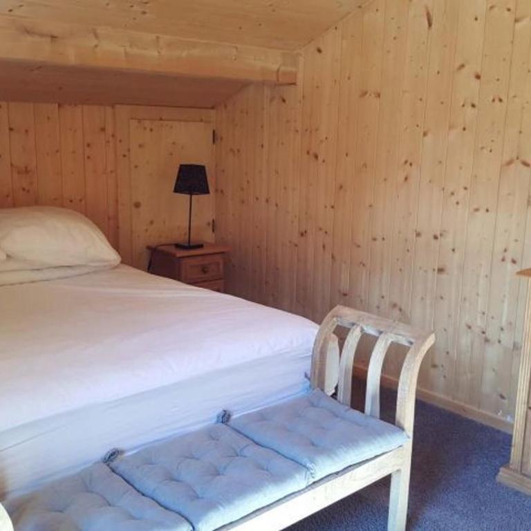 Chalet de luxe 9 pers. avec cheminée, proche télécabines, Wi-Fi, équipements complets et terrasse - FR-1-676-87 - Chalet - 12