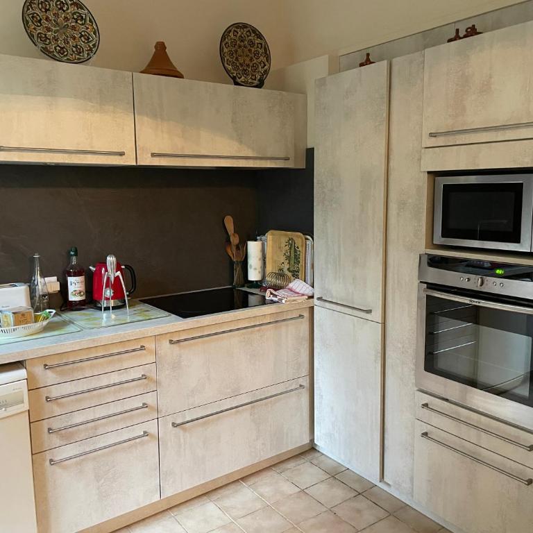 L Étoile du Sud - One-Bedroom Apartment with Garden - 13