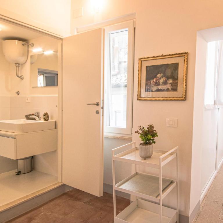 Casa degli Spagoli Navona Square - One-Bedroom Apartment - 28