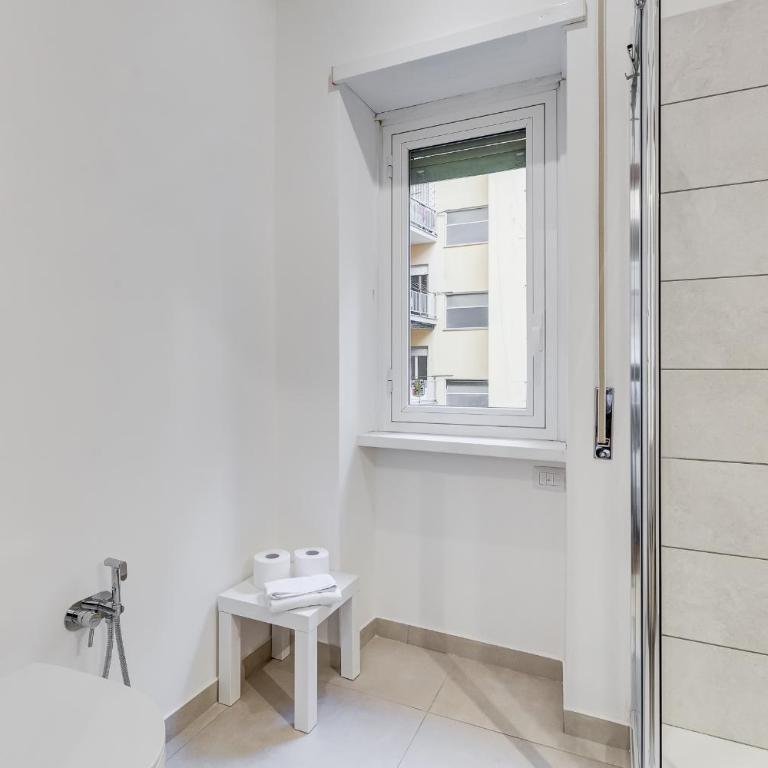 DAMA PROPERTY - Trastevere Homestay - Camera Quadrupla con Bagno Privato Esterno - 13