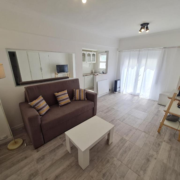 Depto para dos personas zona Chauvin - Apartamento de 1 dormitorio - 1