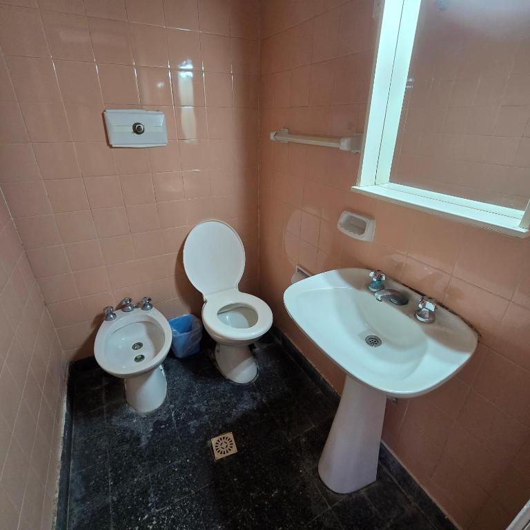 Hotel Nuevo Splendid en la Peatonal - Habitación Familiar con baño privado - 3