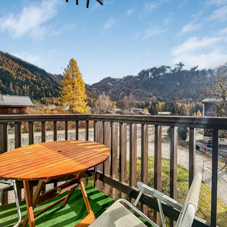 Vue Mont Blanc, balcon et parking privé - Apartment mit 1 Schlafzimmer - 19