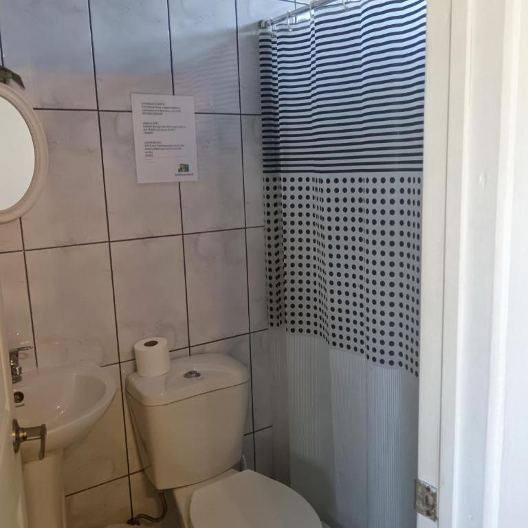 Pichilemuhostel SurfersView - Deluxe Double Room with Balcony and Sea View - 13