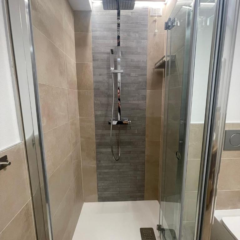 SnowLake Suite & Apartment - Appartamento con Balcone - 13