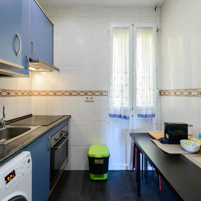 Amplio Piso en Madrid Centro con Vistas al Templo de Debod - Two-Bedroom Apartment - 19