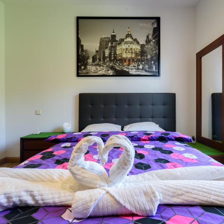 Amplio Piso en Madrid Centro con Vistas al Templo de Debod - Two-Bedroom Apartment - 32