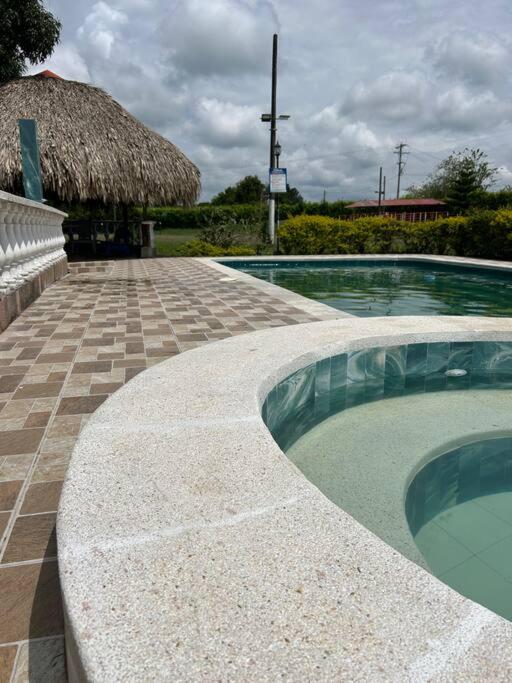 La Gema De Quindio Montenegro con AC y WiFi 2R - Villa de 2 dormitorios - 63