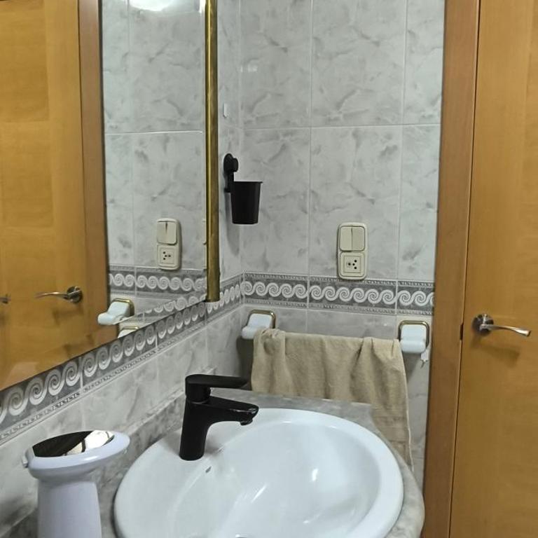 Bonito apartament a 3 minutos de la playa - Two-Bedroom Apartment - 18