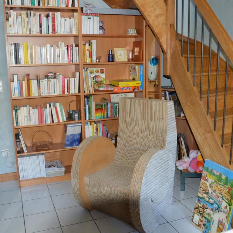 Volets Bleus et Briques Rouges - Apartment - 28