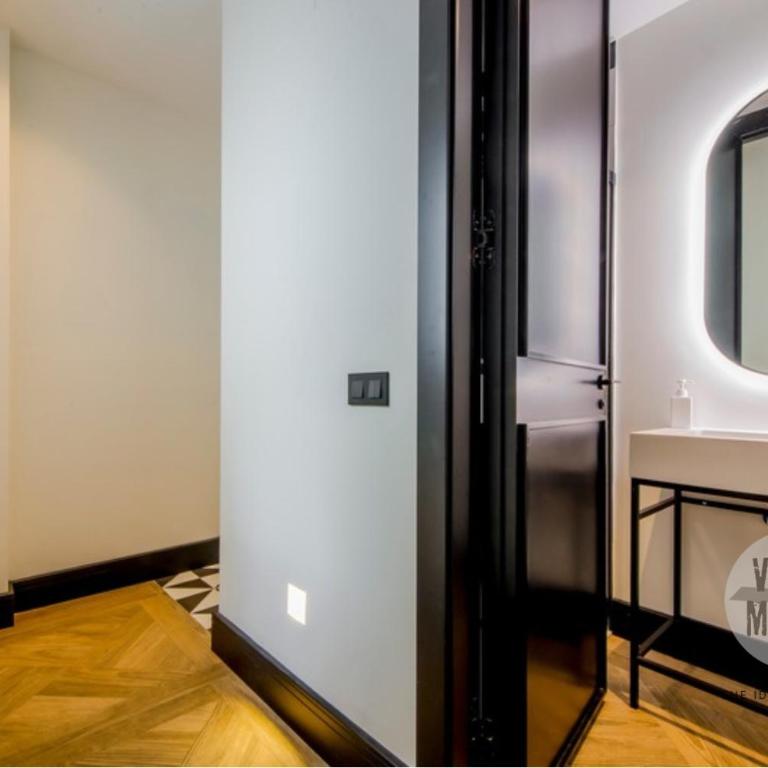 Glamour Madrileño para 6, vive en Calle del Aguila E3 - Apartamento de 2 dormitorios - 20