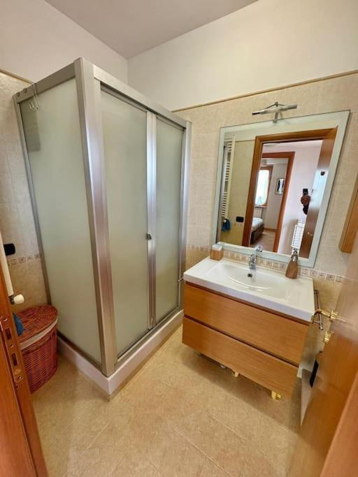 Attico Belvedere - metro C e posto auto - Apartment mit 1 Schlafzimmer und Terrasse - 41