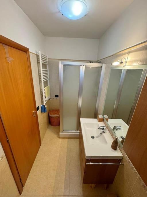 Attico Belvedere - metro C e posto auto - Apartment mit 1 Schlafzimmer und Terrasse - 28