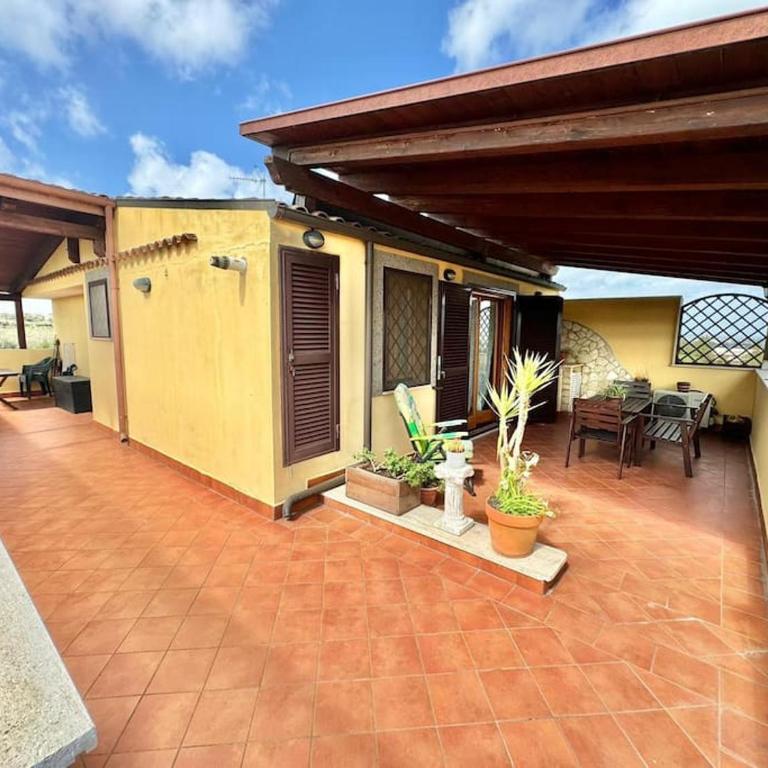 Attico Belvedere - metro C e posto auto - Apartment mit 1 Schlafzimmer und Terrasse - 48