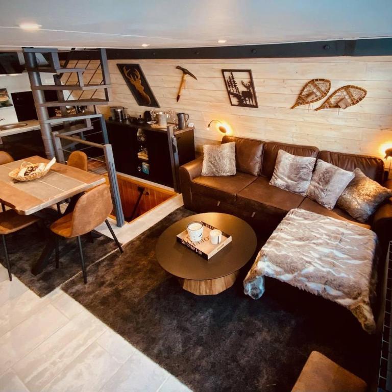 Chalet cozy avec jacuzzi et vue lac - Two-Bedroom Chalet - 2