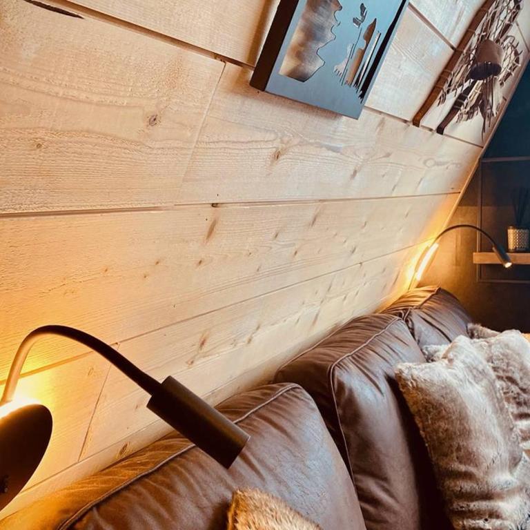 Chalet cozy avec jacuzzi et vue lac - Two-Bedroom Chalet - 6